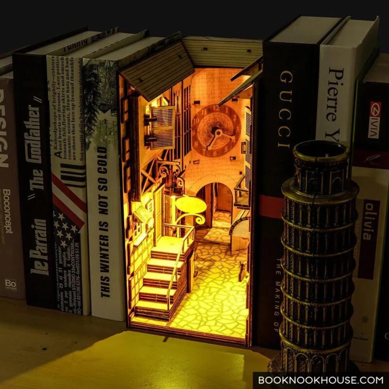 Romas Midnight Alley DIY Book Nook Bookshelf Insert 1