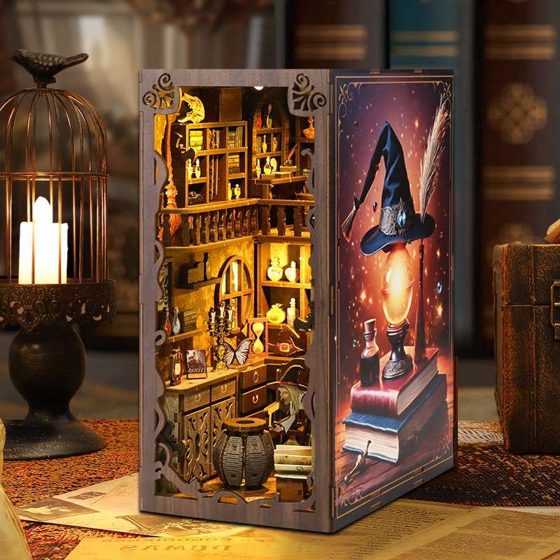 Witch’ s Enchanted Workshop DIY Book Nook Kit