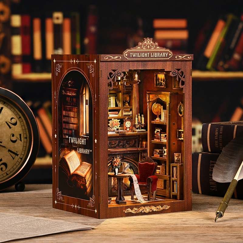 Vintage Study Room DIY Book Nook Kit